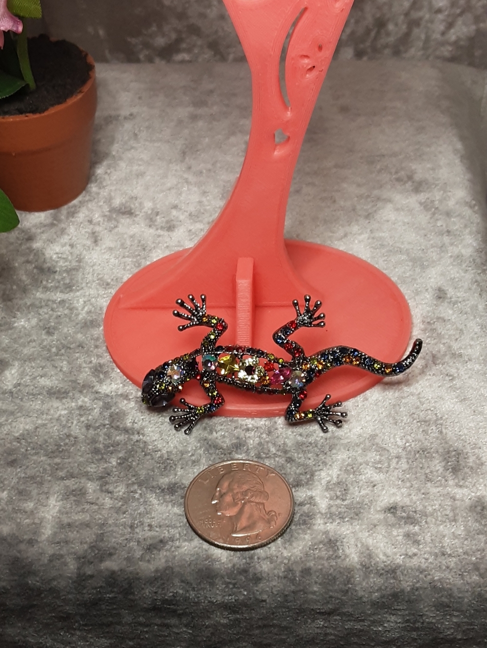 Beautiful Multi Colored Crystal Lizard Brooche  Pin - Picture 5 of 6